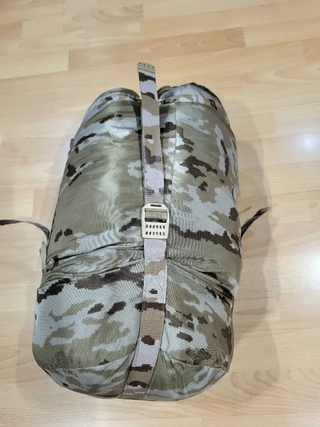 Saco de dormir camuflaje árido