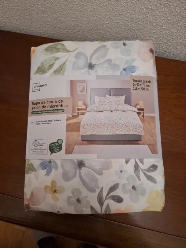 Funda nórdica y dos fundas almohada saten