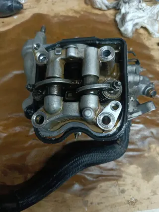 Culata Suzuki Sixteen 125 Inyección