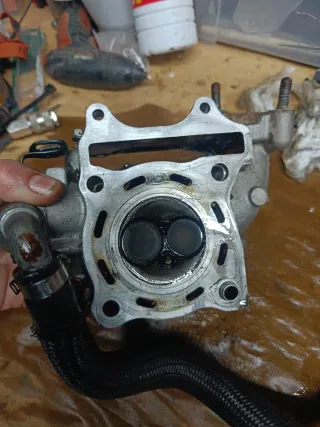 Culata Suzuki Sixteen 125 Inyección