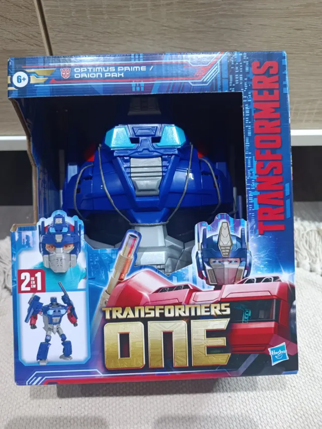 Transformers One Optimus Prime mascara convertible