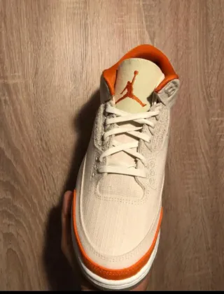 Nike Air Jordan 3 Retro Beige Naranja talla 42,5