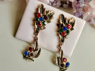Pendientes vintage dorados con piedras multicolore