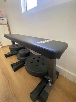 Banco de musculacion y pesas