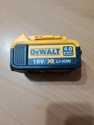 Batteria DeWalt 18V 4.0 Ah Li-Ion