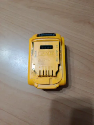 Batteria DeWalt 18V 4.0 Ah Li-Ion