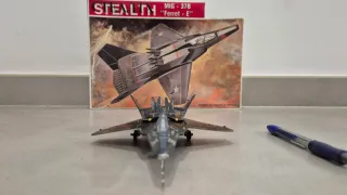 Maqueta Avión Mig 37B "Ferret - E" 1/72
