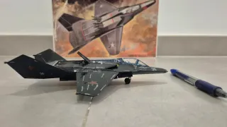 Maqueta Avión Mig 37B "Ferret - E" 1/72
