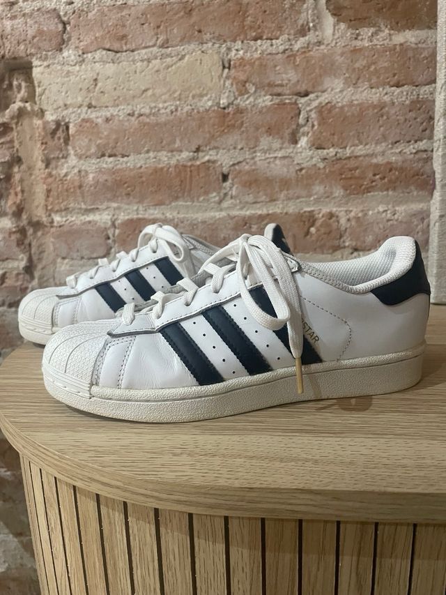 Adidas Superstar Blancas y Negras