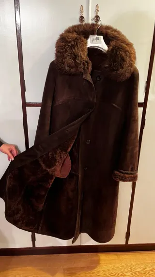 Abrigo de mouton marrón