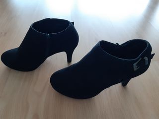 Botines negros Inside tacón hebilla cremallera