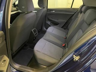 Volkswagen Golf Basis