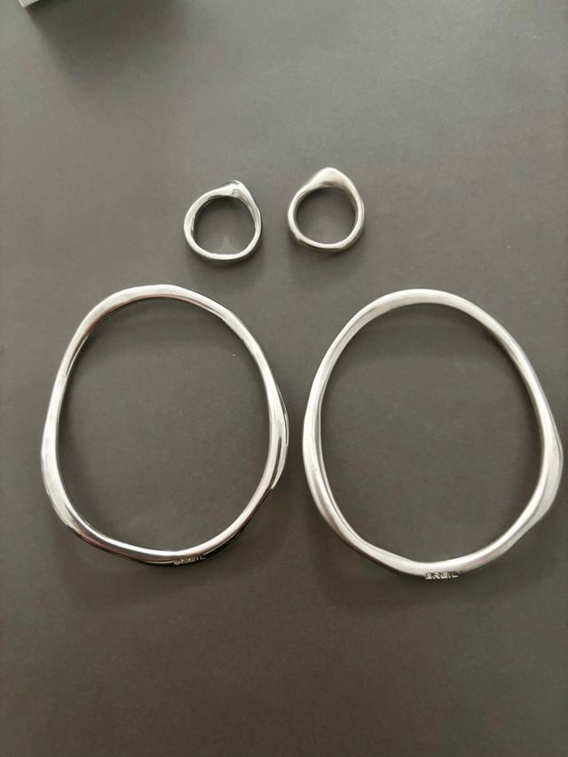Conjunto Breil: 2 pulseras y 2 anillos