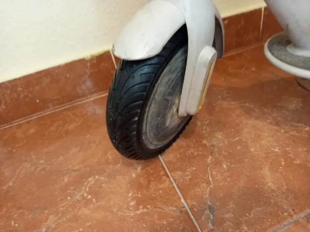 Patinete  Electric Scooter 3 color blanco