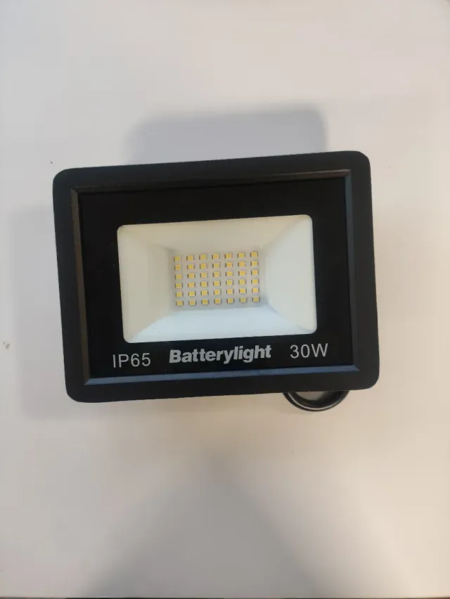 Foco LED 30W IP65 Battery light