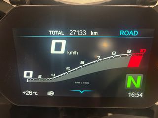 BMW F 900 XR con maletas - 27.133 KM