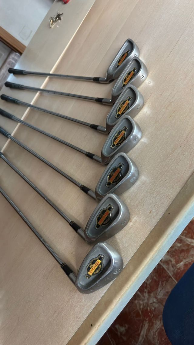 Juego de hierros de golf Mercury Tour