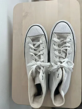 Converse blancas con plataforma