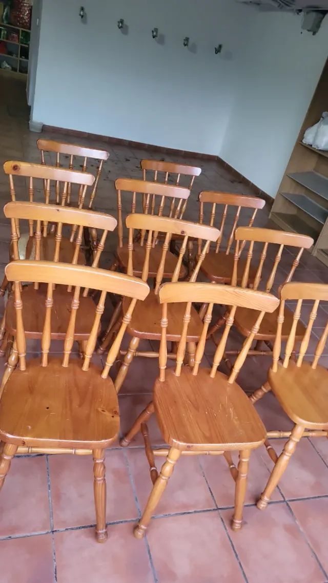 Sillas de madera estilo Windsor