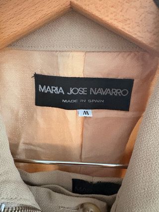 Traje chaqueta y pantalón beige