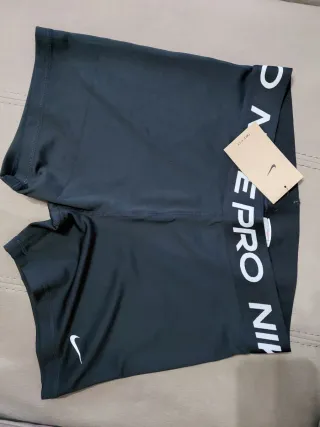 Pantalón corto deportivo Nike Pro negro