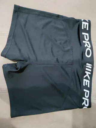 Pantalón corto deportivo Nike Pro negro