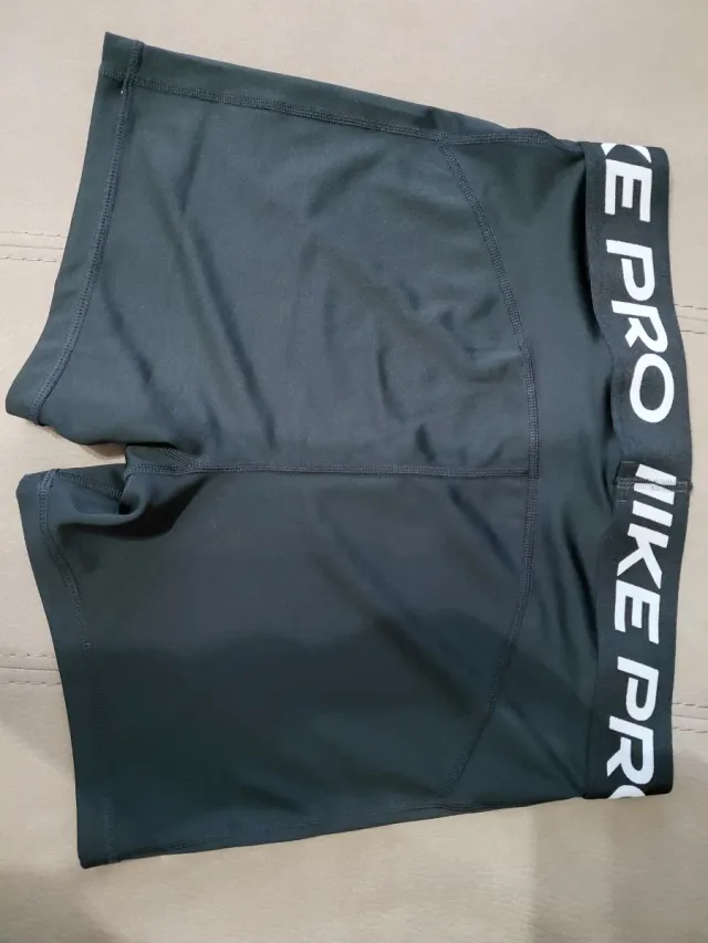 Pantalón corto deportivo Nike Pro negro