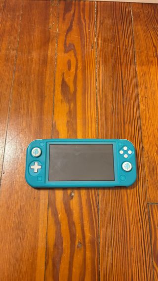 Switch Lite Blu + Accessori