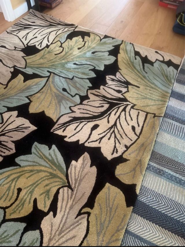 Alfombra Morris & Co Lana Negra y Verde