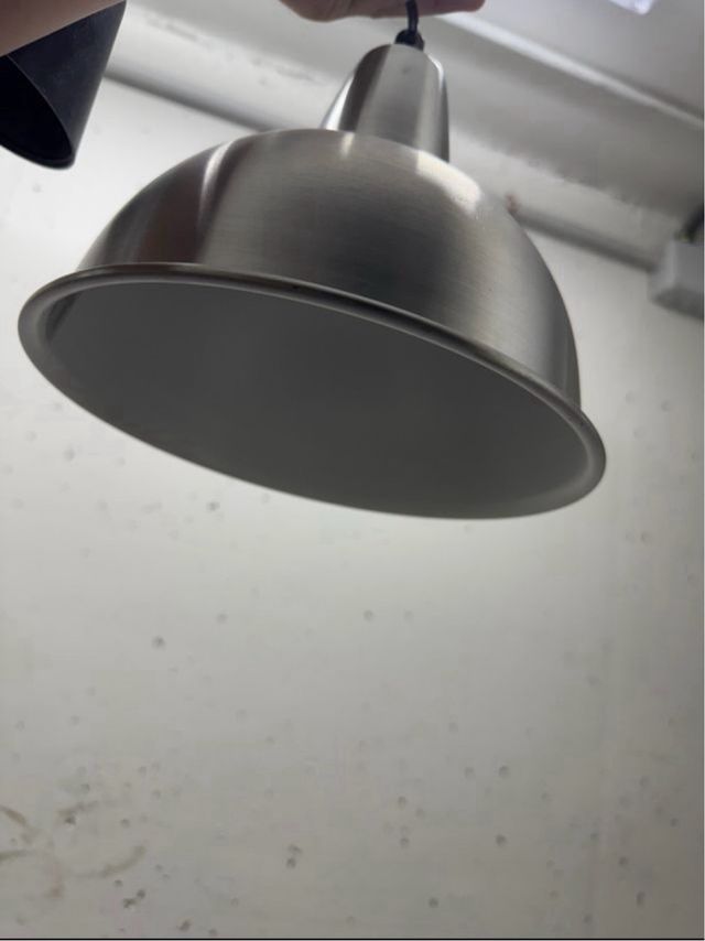 Lámpara colgante de metal plateado