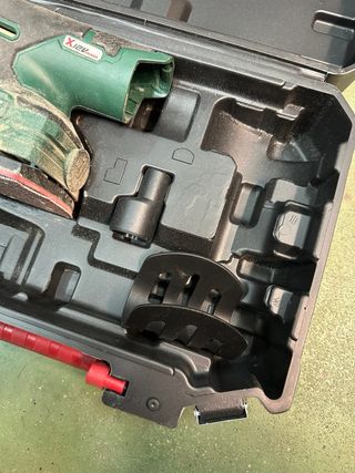 Lijadora Parkside 12V con maletín