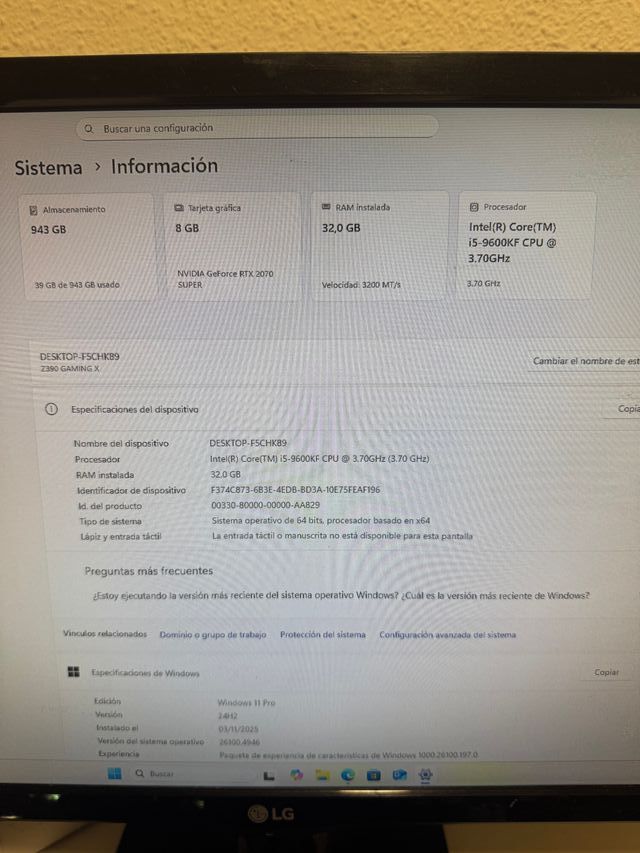 Ordenador Gaming PC Negro con Stickers