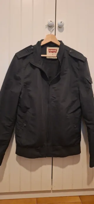 Cazadora Levi's Negra