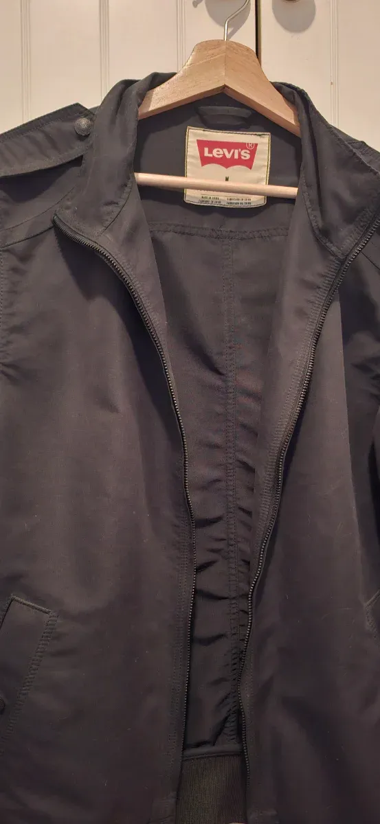 Cazadora Levi's Negra