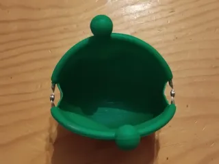 Monedero silicona cierre pellizco