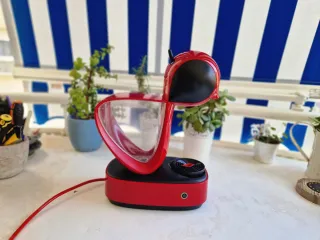 Cafetera Dolce Gusto Roja