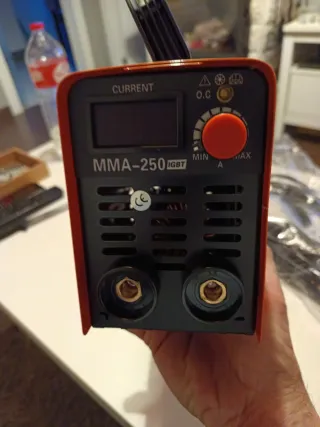 Máquina de Soldar MMA-250 IGBT