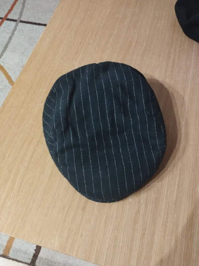 Gorra de rayas invierno