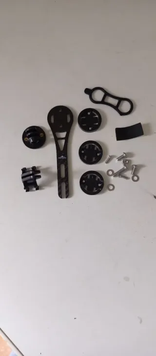 Soporte Garmin Carbono + Accesorios