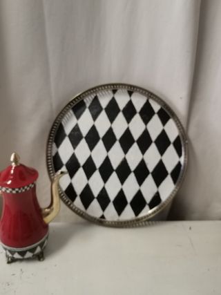 Servizio da tè rosso e nero