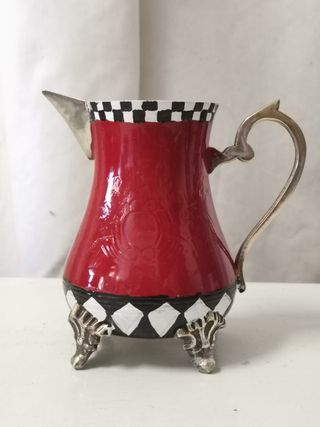 Servizio da tè rosso e nero