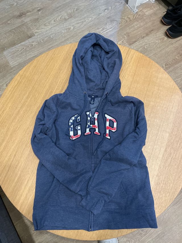 Sudadera GAP con cremallera y logo