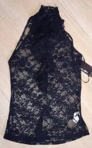 Blusa BLAK encaje cuello alto negra talla unica