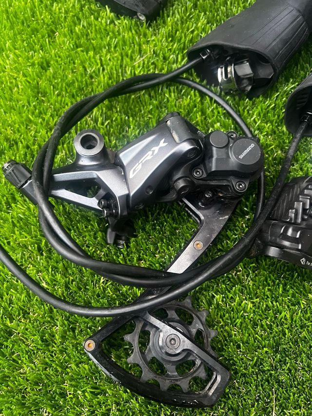 Grupo Shimano GRX 822/610