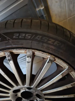 Llantas Volvo S60 con Neumático