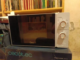 Microondas Midea 20L - Usado una vez