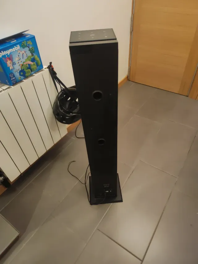 Altavoz Tower Negro