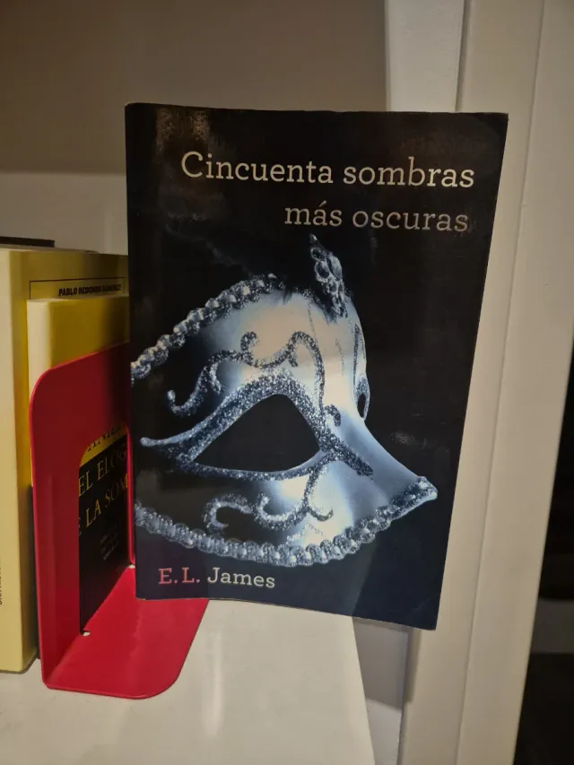 Cincuenta sombras más oscuras (Cincuenta sombra...