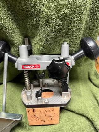 Fresadora Bosch POF 52 - 500W