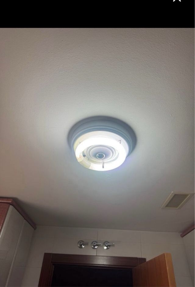 Plafón circular metal y plástico